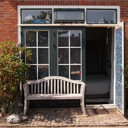 WME46 Studio 't Krekeltje aan de dijk Westkapelle Buitenkant foto