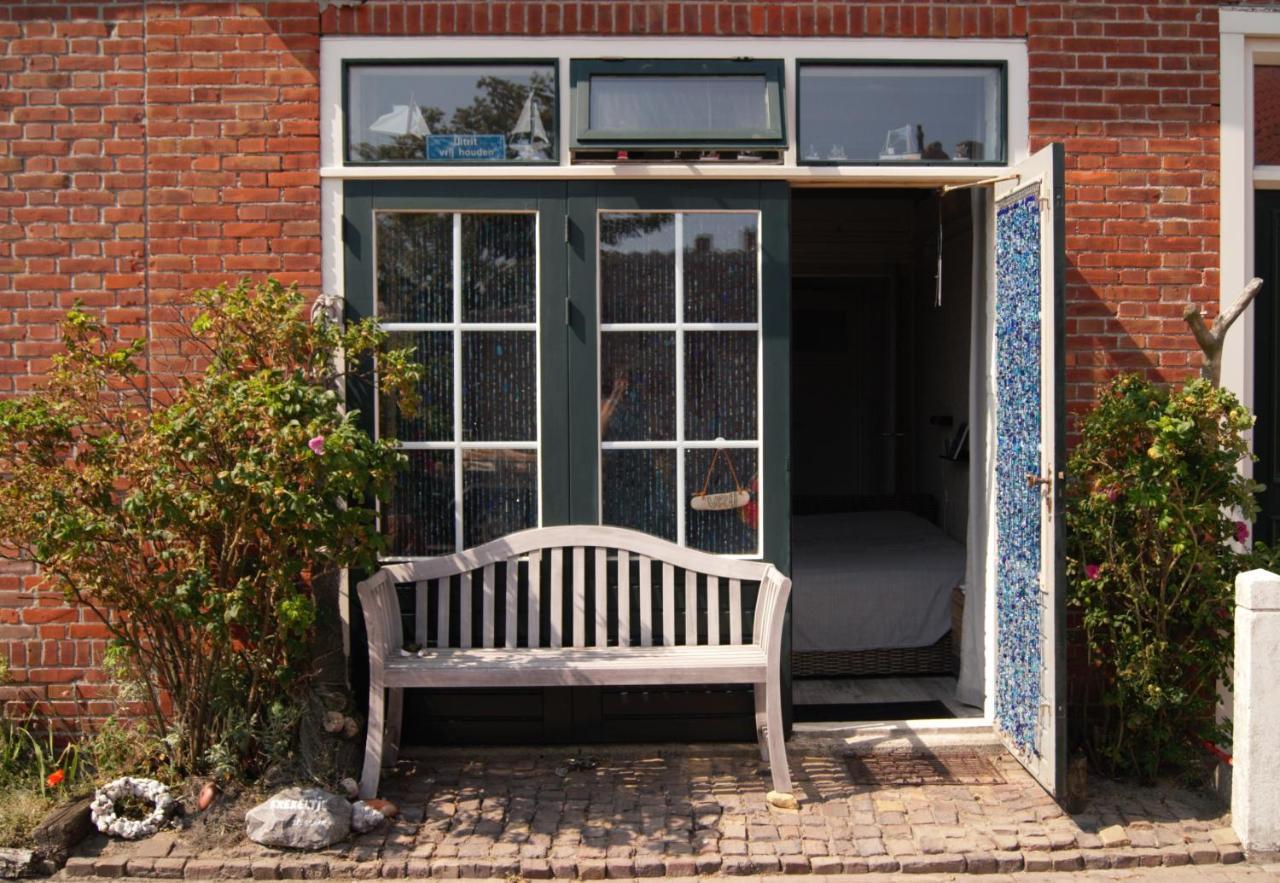WME46 Studio 't Krekeltje aan de dijk Westkapelle Buitenkant foto